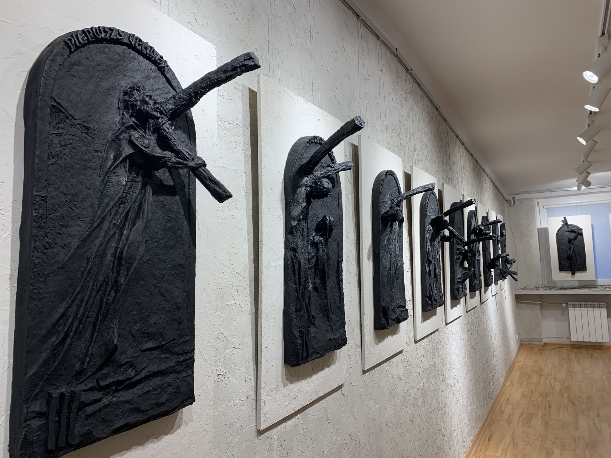 N. Jastalski wystawa rzeźby